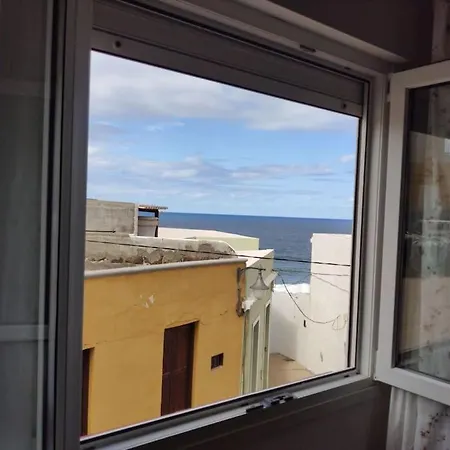 Breathe Bajamar - Surf, Piscinas Naturales, Senderismo Apartment