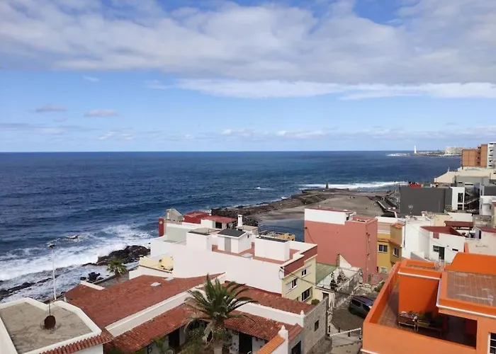 Breathe - Surf, Piscinas Naturales, Senderismo 바하마르