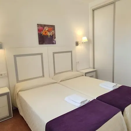 Breathe - Surf, Piscinas Naturales, Senderismo Bajamar (La Laguna)